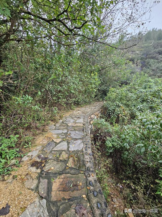 大山的世界，只有美不胜收的风景，只有崎岖不平的山路，一起打卡