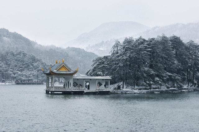 12月-2月，冬季旅行适合去的8个目的地，山川雪海，各有各的精彩