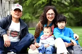 德国女星郝莲露：28年前不顾父母反对嫁北京出租司机，恩爱至今图片