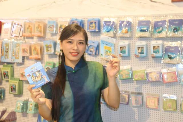 海口骑楼的“宝藏邮局”：寄思念，品咖啡，穿越邮政时光