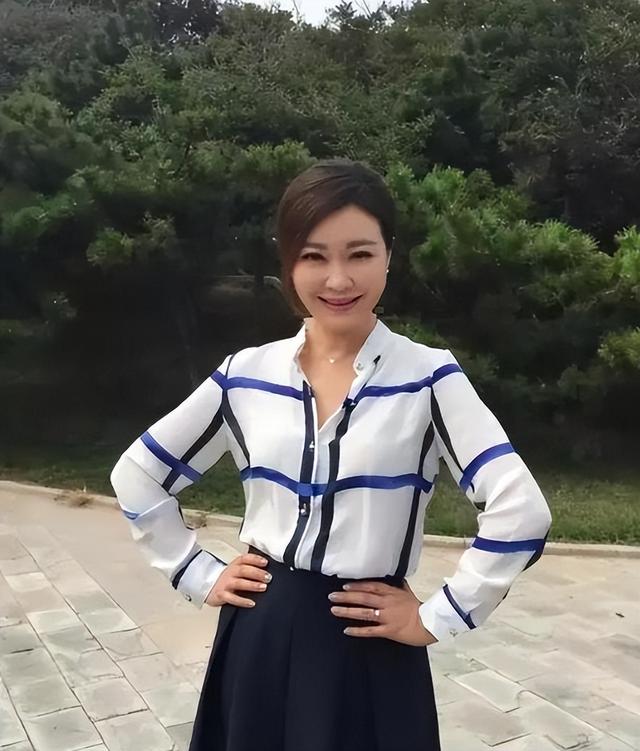 钱再多有什么用？前央视主持王小骞的现状，给所有中年人提了个醒