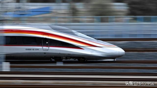 钢轨上的全球革命：两洋铁路如何以“五盟会师”撕裂美国霸权铁幕