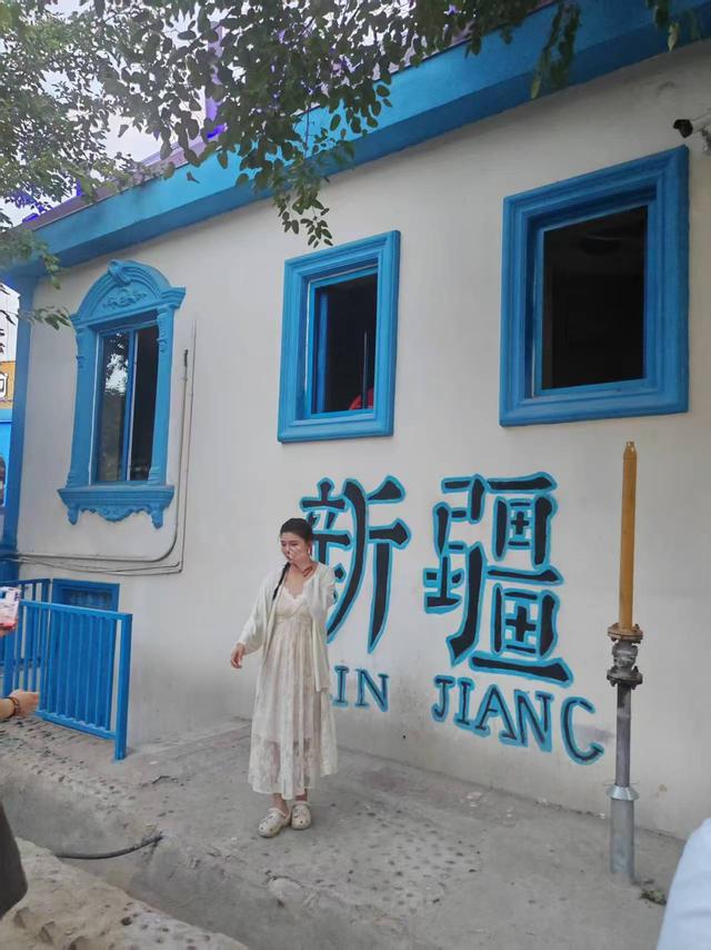 见到赛里木湖的蓝，才明白什么叫“眼睛会怀孕”