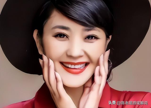 51岁主持人方琼：嫁给电视台领导，21岁儿子不仅长得像她还是学霸