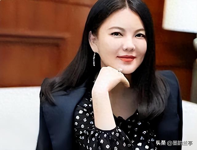 全网封禁仅7天，李湘"私生活"被扒	，原来她从不像表面那么简单