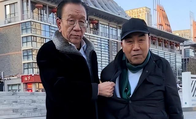 杨议讽岳云鹏开演唱会 郭德纲回应