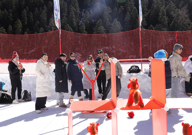 秒变冬日游乐场！燃情毕棚沟，今天“wow”不停~