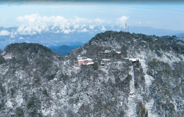 回答我，蒙顶山的雪景美不美？？