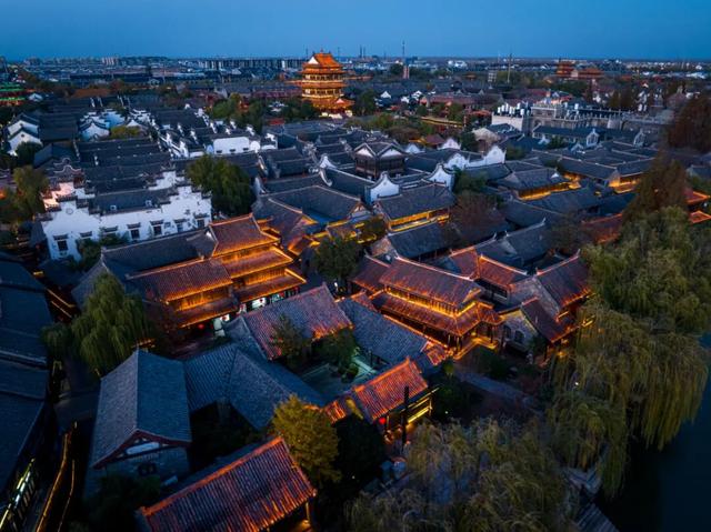 用中国传统色打开台儿庄古城的秋天