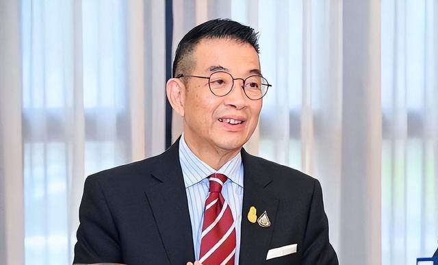 三天攻下柬埔寨？泰国外长赴美求助，47国收到通知，中方斩钉截铁