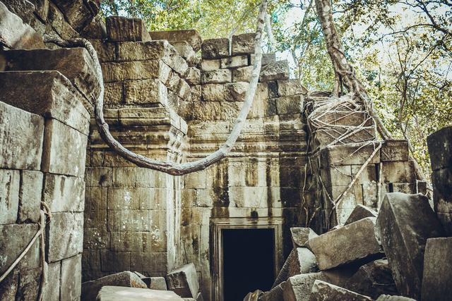 柬埔寨免签冲这处！崩密列的丛林废墟，比吴哥窟更野更出片