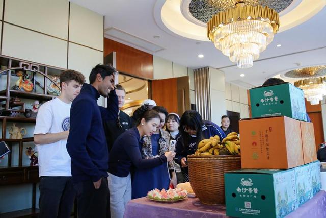 南沙，向世界绽放：一场传统与现代交织的未来之旅