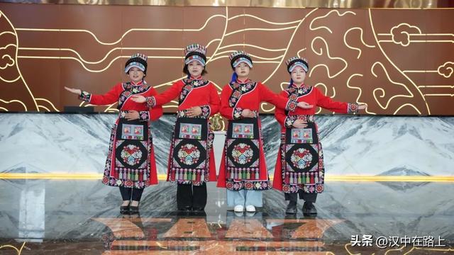 草川子康养景区明日开园，这份夏日清凉请柬请您查收→