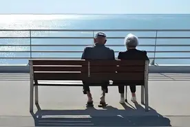 人老后身体越来越差？快把这8种营养补上来！图片