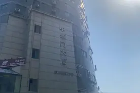 辣手！垃圾清运，物业收费比官方价格贵10倍！沪上租户投诉后，竟遭刁难图片