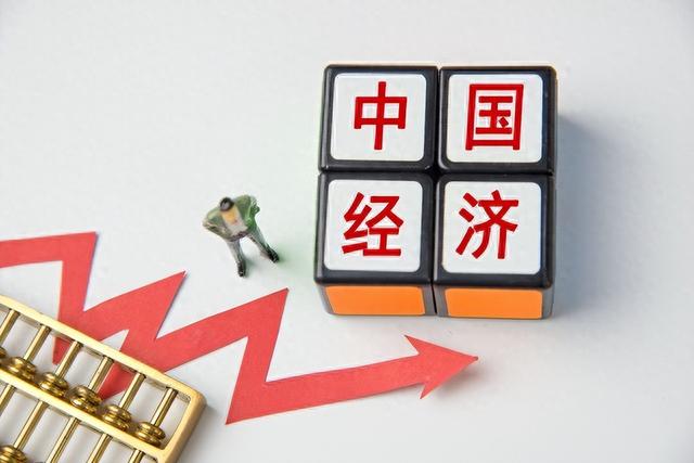 特朗普还未登机访华，中方“三连降”美债，美媒：世界离不开中国