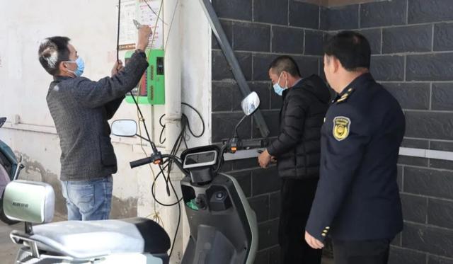 12月1日起，电动车又有新规，2类车禁止上路，5大违法行为严查！