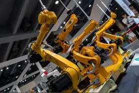 国产工业机器人冠军：销量突破2万辆，超过库卡跻身中国市场前二图片