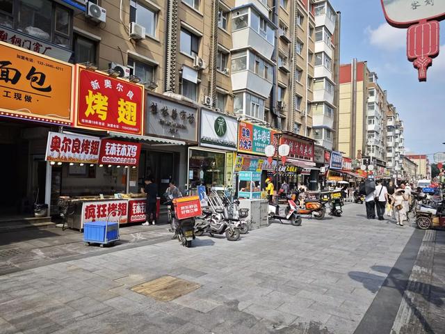 动植物园华灯闹西游,自助盒饭实惠吃不够
