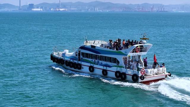 嗨 ~ 海 海 海 海 海 ~