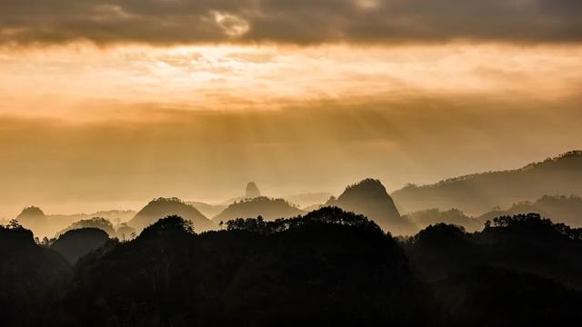 秋天武夷山给你一点颜色瞧瞧