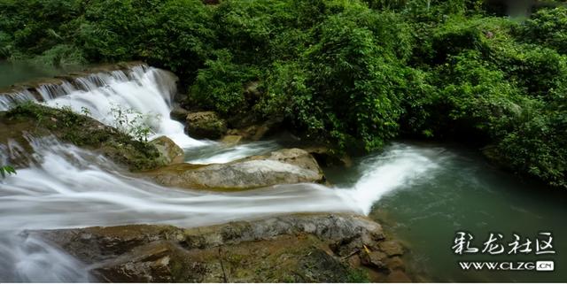 在尼珠河与山水私语。