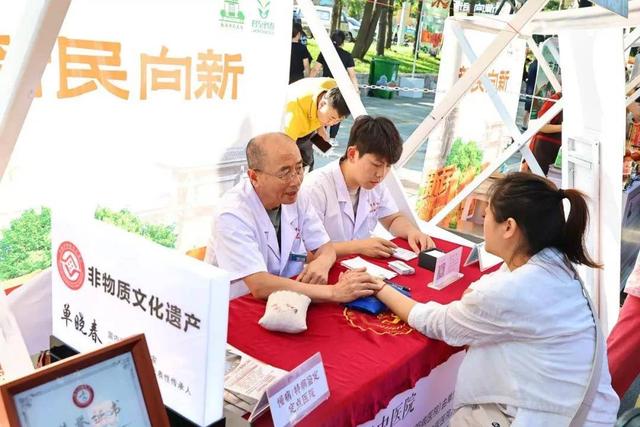 新民大街太火爆了！长春很多人都去了！今天咱也必须去！