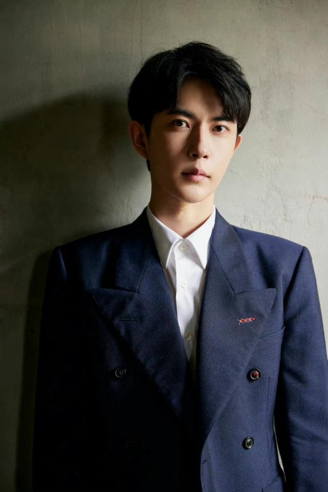 曝演员于朦胧北京坠楼离世！尸体凌晨在楼下被发现，遛狗邻居报警