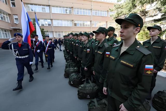 臂膀被断，乌军濒临灭绝边缘！俄军乘胜追击，战局彻底毫无悬念？