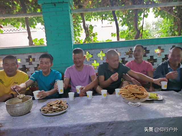 大美新疆十天游