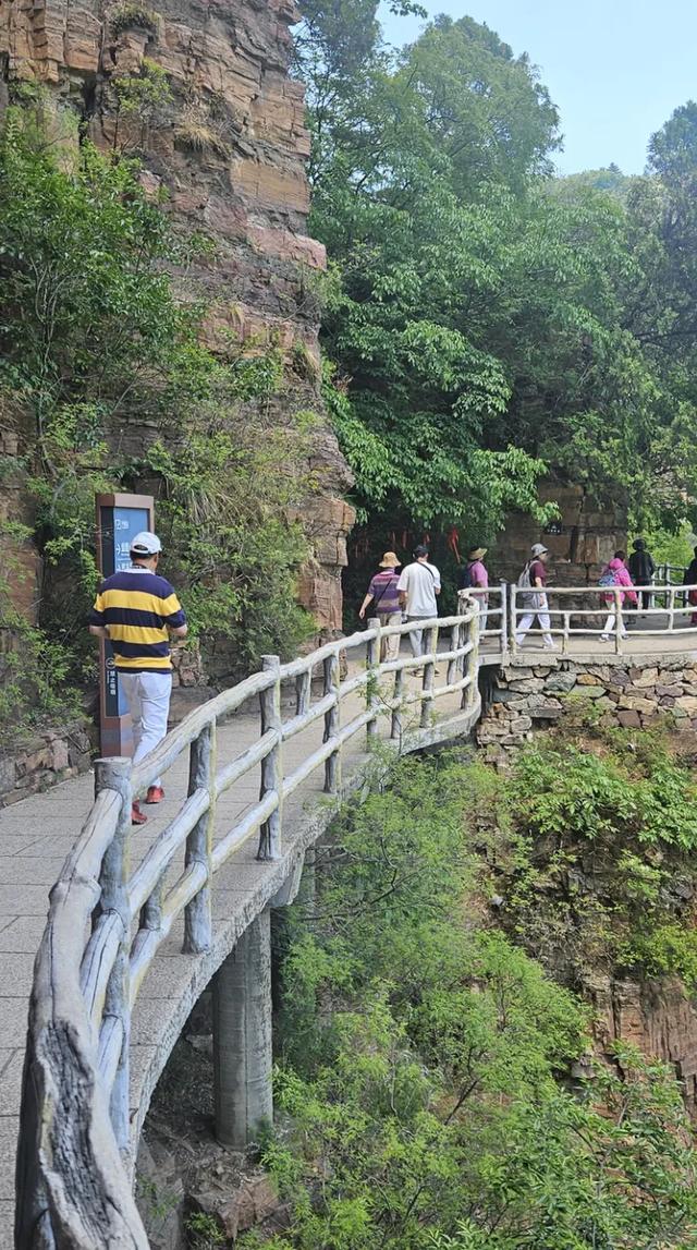 躲进燕山深处的清凉世界：被清代列为"风水禁地"200年的原始山林