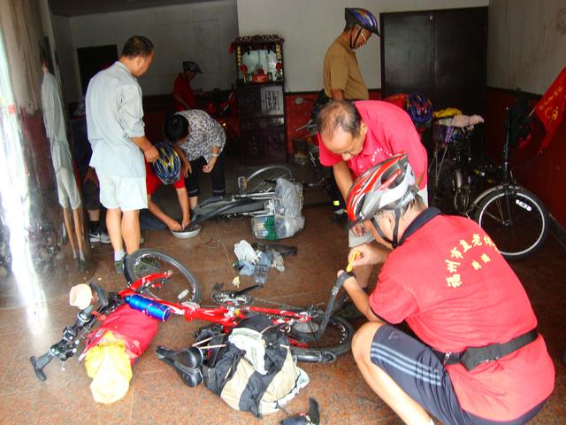 五十岁的我踏上新旅程 首骑单车(三)崇武2010.9.23---26)