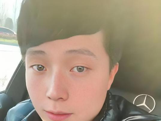 曝知名演员已枪毙！开辟中国娱乐圈首例，倪大红、李雪健或被牵连