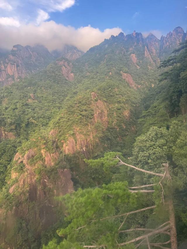 徒步三山五岳：安徽黄山！