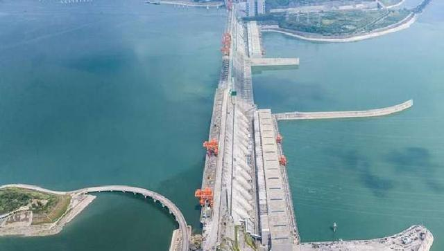 三峡大坝 “账本” 曝光：运行了 20 余年，2500 亿投入如今回本了吗？