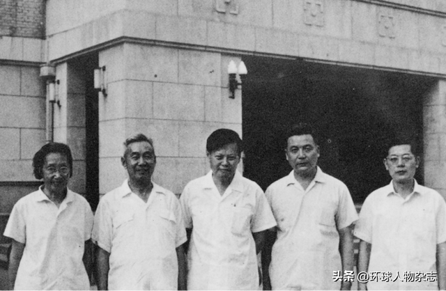 杨振宁去世：一个世纪的探索与乡愁