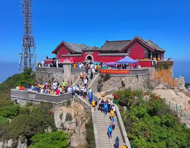 第一次爬泰山别乱走！门票、索道选择+路线安排全攻略