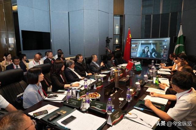 美巴关系走到岔路？前大使语出惊人：一招不慎巴铁或彻底倒向中国
