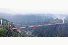 矮寨奇观，隐逸于崇山峻岭间的工程奇迹图片