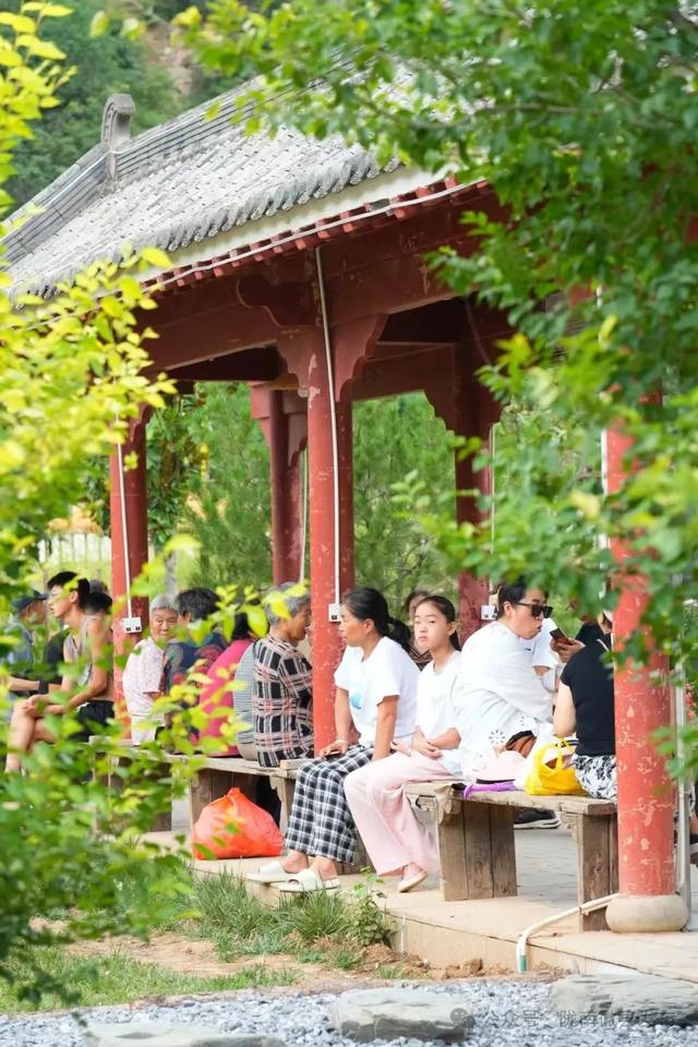 徽县虞关乡燧云关星海仙踪露营基地开业