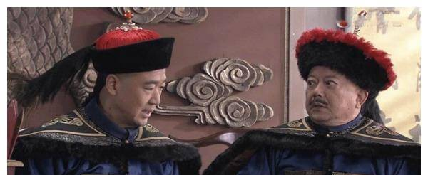 和珅出上联三斤四两五花肉，纪晓岚轻易对出下联，和珅直接下跪