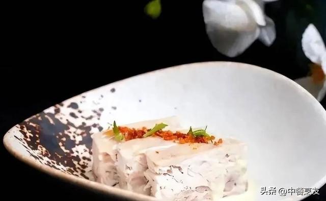 甘油三酯高能吃花胶汤 2026年甘油三酯高可以吃花胶吗?