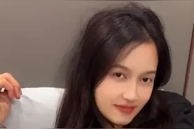 河南农村穷小伙在上海主动搭讪印尼女游客，两人5年后结婚了图片