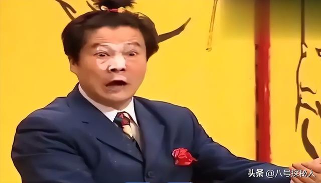 16年前，他把黄家驹念成黄家“狗”，自以为幽默，却意外断送前程