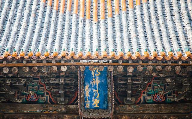 太原自驾2小时，抵达鲜为人知的“琉璃王国”，城内所有景点免费
