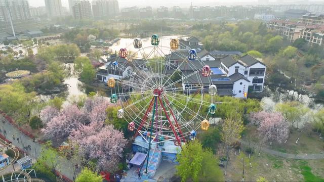 建议将新浦公园动物园和海州公园游乐园并入连云港园博园