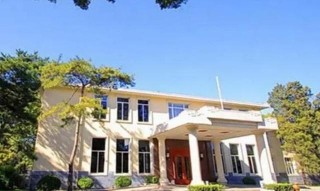 钓鱼台国宾馆的17栋别墅楼，根据外宾的级别安排不同的住处
