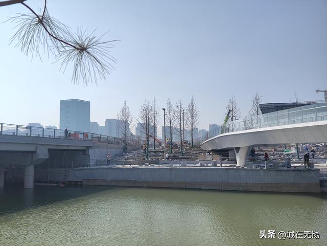 赶工热火朝天的无锡太湖湾音乐厅