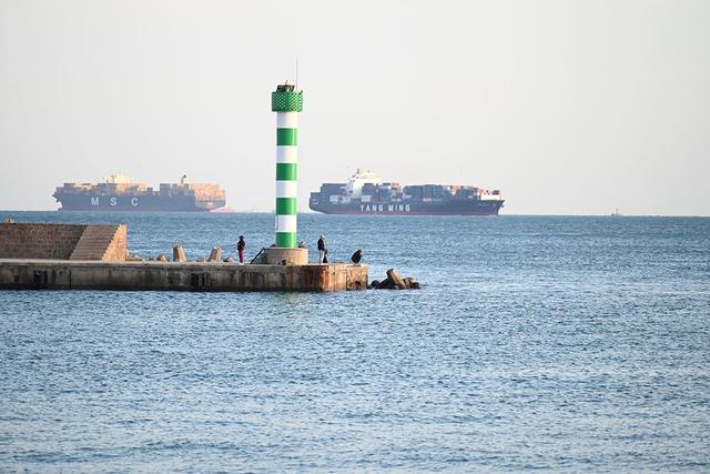 青岛八大峡广场藏着生活本真的惬意