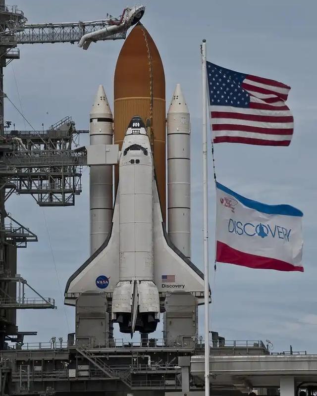 反制开始！星链两次威胁中国空间站后，我国新增20万颗卫星申请！